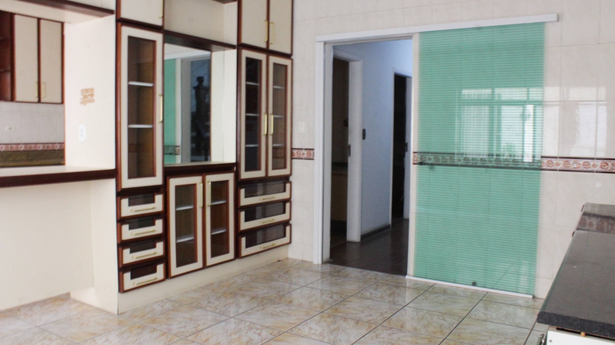 SOBRADO AMPLO NO BOSQUE DA SAÚDE – 270m² DE PURO ESPAÇO!