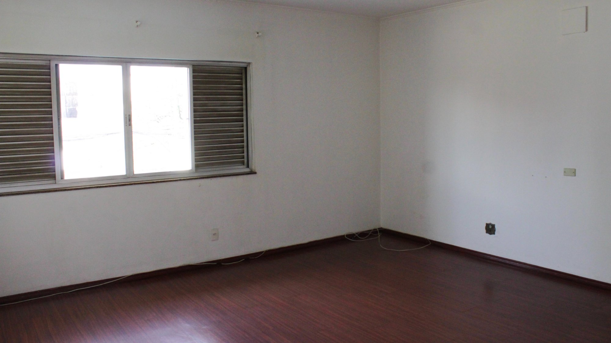SOBRADO AMPLO NO BOSQUE DA SAÚDE – 270m² DE PURO ESPAÇO!