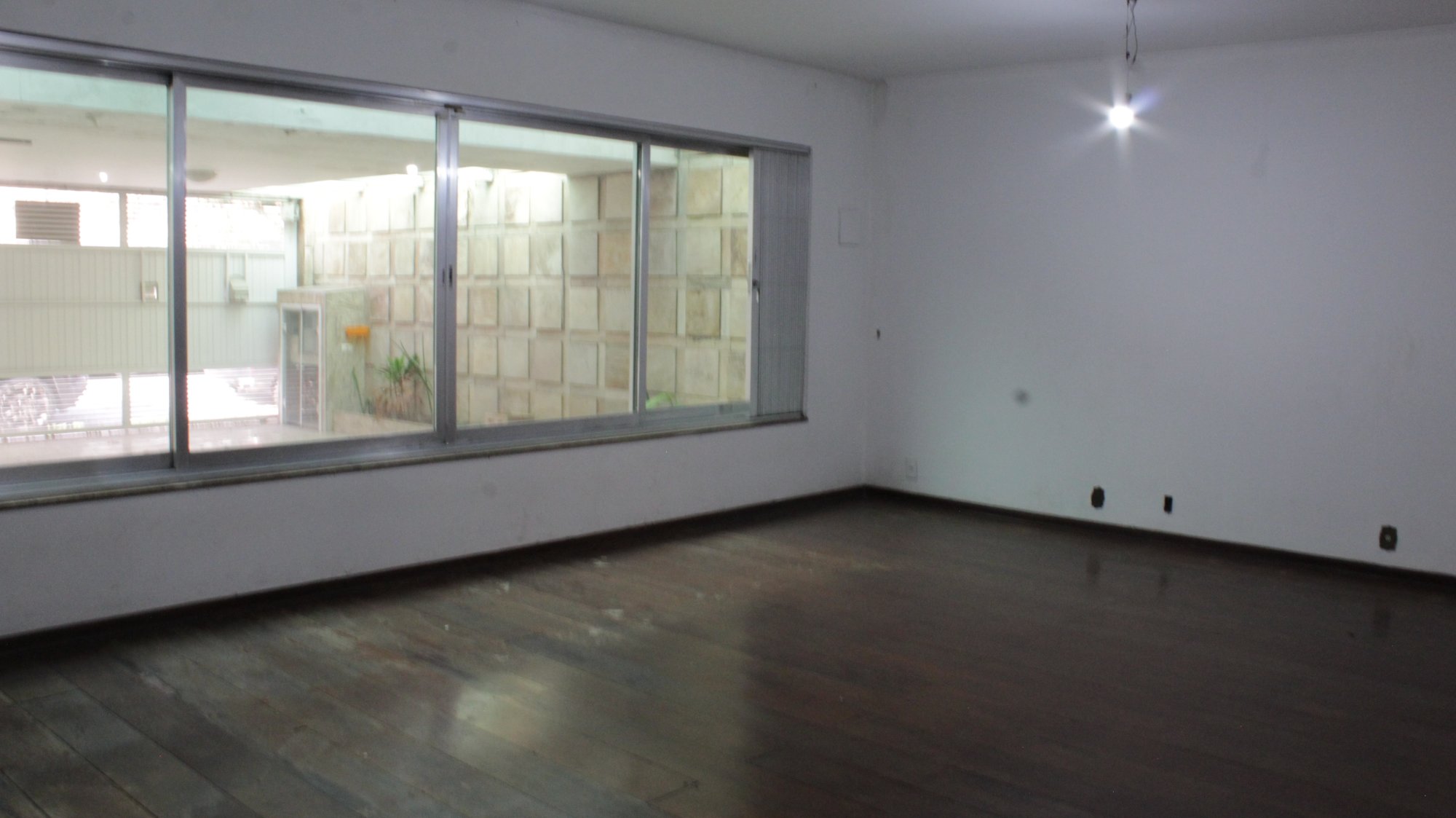SOBRADO AMPLO NO BOSQUE DA SAÚDE – 270m² DE PURO ESPAÇO!