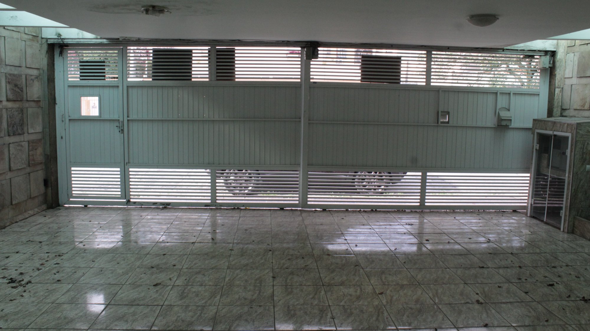SOBRADO AMPLO NO BOSQUE DA SAÚDE – 270m² DE PURO ESPAÇO!