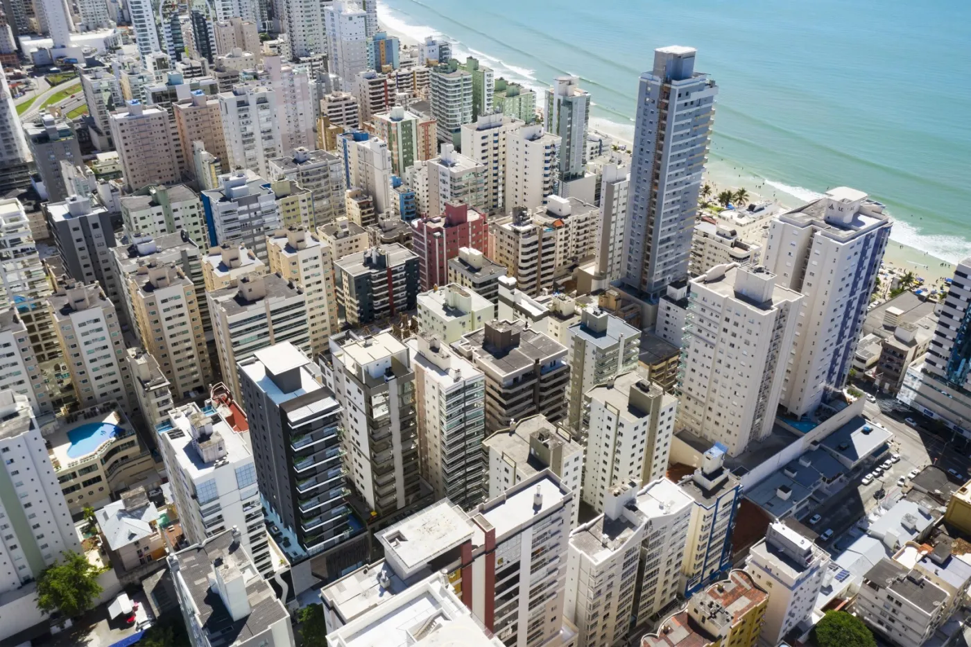 Izas Home - Anel Construtora