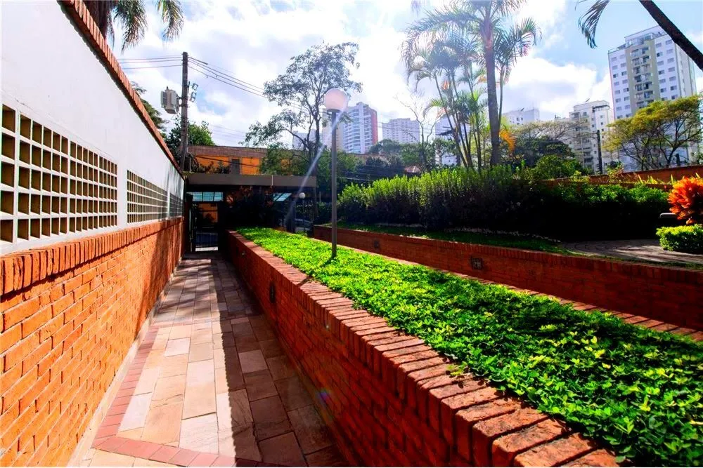JMLG 51 Apto 601081013-19 - REMAX Lepex Exclusividades JMLG 51 Apto 601081013-19 - REMAX Lepex Exclusividades