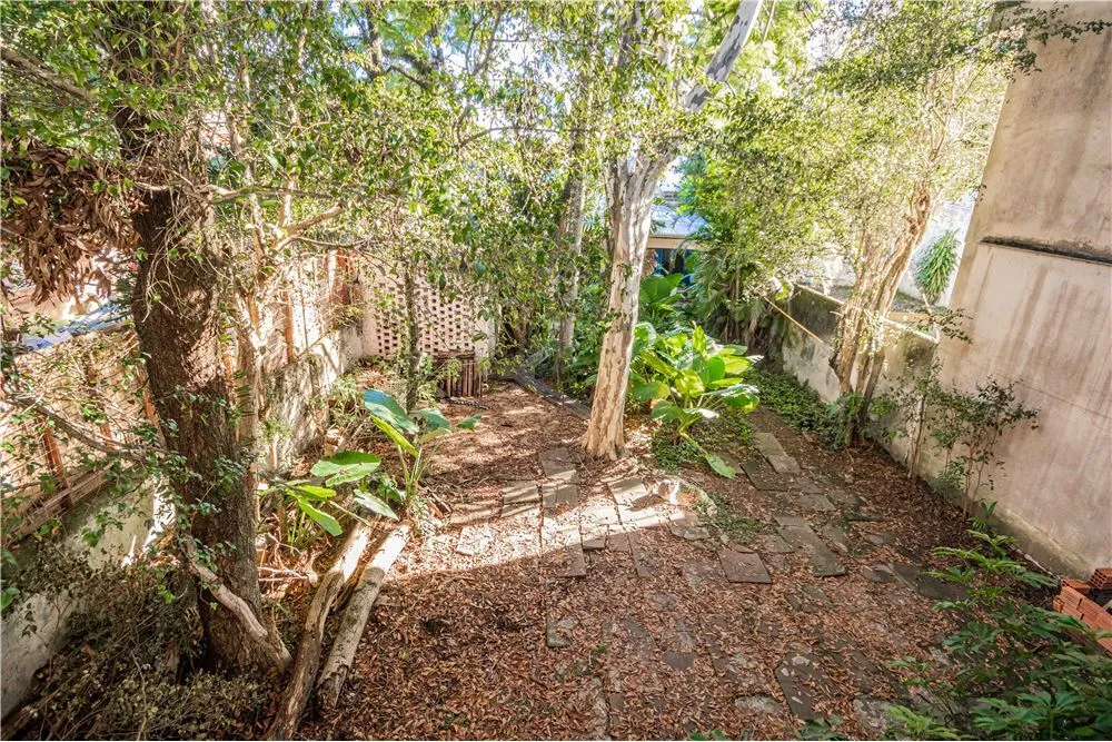 PIC 129 Casa 612481035-49 - REMAX Andar de Cima Exclusividades PIC 129 Casa 612481035-49 - REMAX Andar de Cima Exclusividades