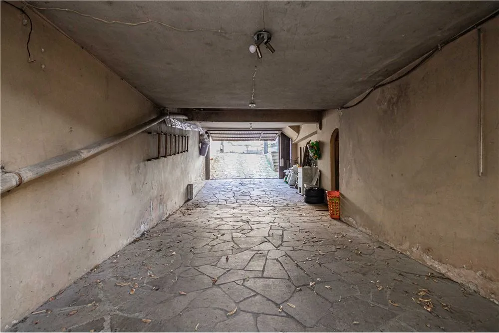 PIC 129 Casa 612481035-49 - REMAX Andar de Cima Exclusividades PIC 129 Casa 612481035-49 - REMAX Andar de Cima Exclusividades