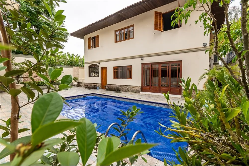 RPST 231 Casa 601971018-1076 - REMAX Empire Exclusividades RPST 231 Casa 601971018-1076 - REMAX Empire Exclusividades