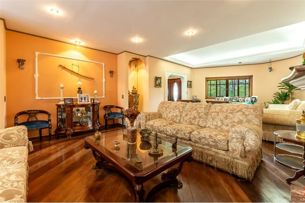 RPST 231 Casa 601971018-1076 - REMAX Empire Exclusividades RPST 231 Casa 601971018-1076 - REMAX Empire Exclusividades