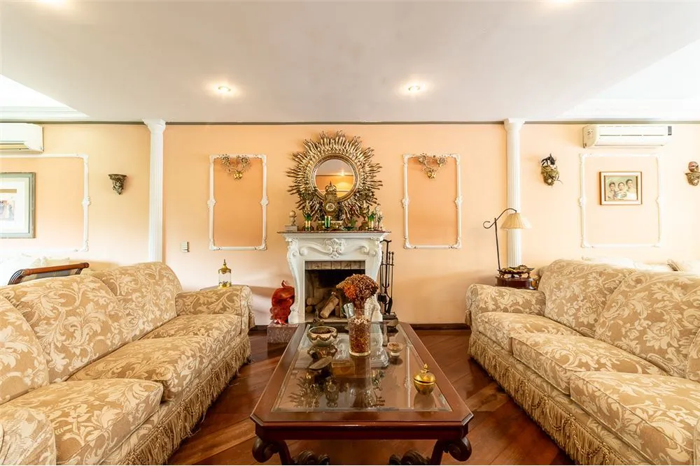RPST 231 Casa 601971018-1076 - REMAX Empire Exclusividades RPST 231 Casa 601971018-1076 - REMAX Empire Exclusividades