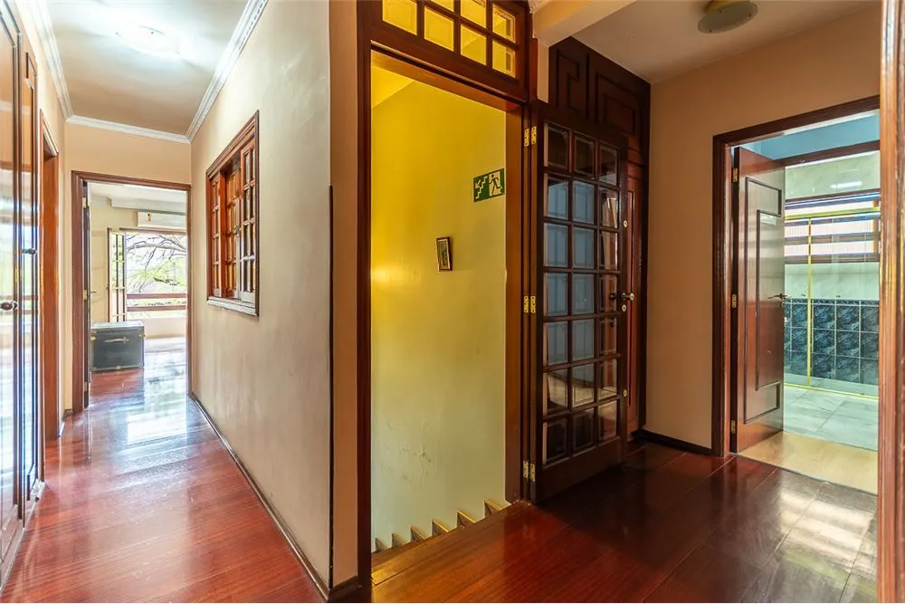 RPST 231 Casa 601971018-1076 - REMAX Empire Exclusividades RPST 231 Casa 601971018-1076 - REMAX Empire Exclusividades