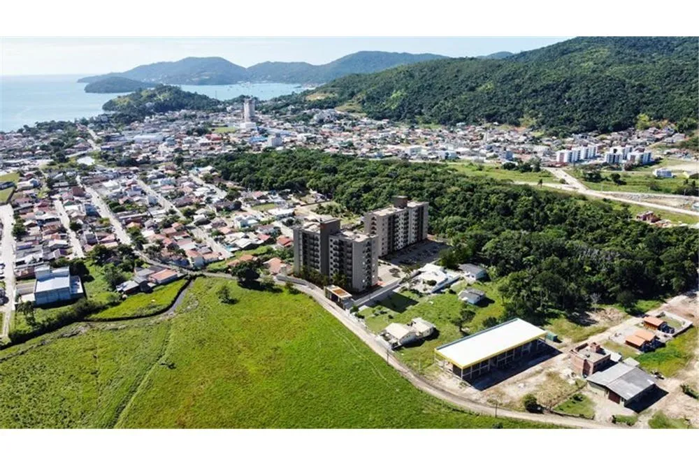 CRPG 175 Apto 590231005-22 - REMAX Dream On Exclusividades