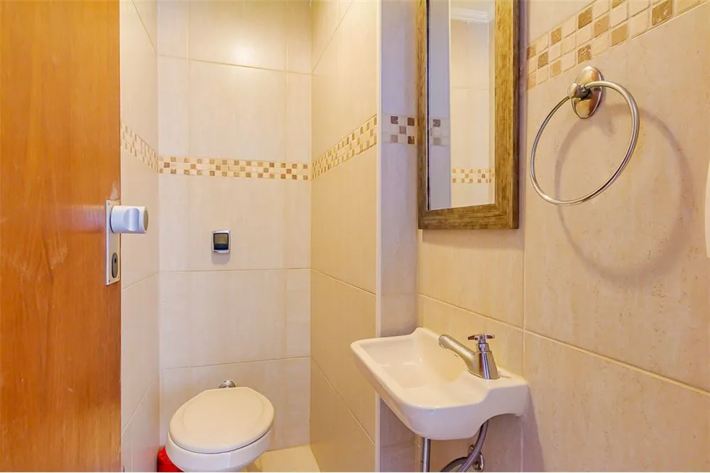 PDER 41 Apto 601081044-21 - REMAX Lepex Exclusividades PDER 41 Apto 601081044-21 - REMAX Lepex Exclusividades