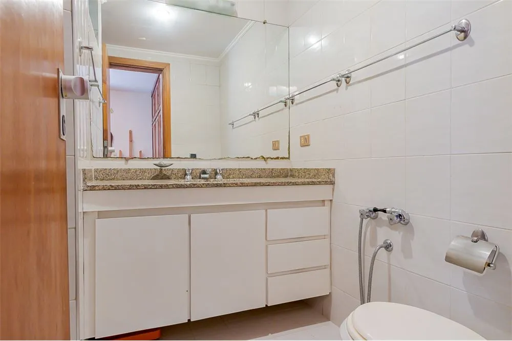 PDER 41 Apto 601081044-21 - REMAX Lepex Exclusividades PDER 41 Apto 601081044-21 - REMAX Lepex Exclusividades
