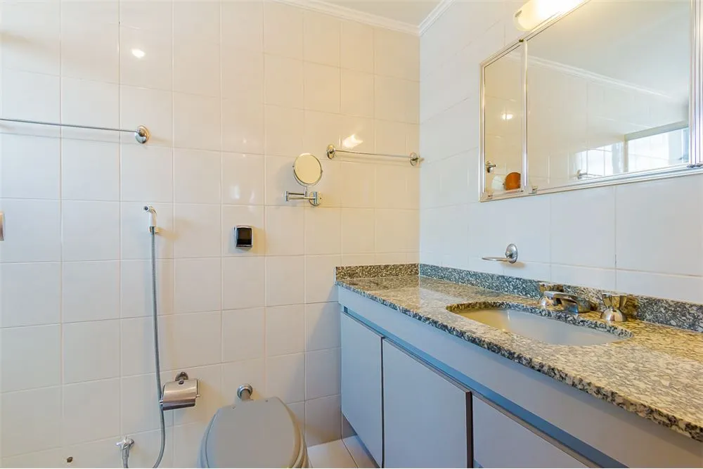 PDER 41 Apto 601081044-21 - REMAX Lepex Exclusividades PDER 41 Apto 601081044-21 - REMAX Lepex Exclusividades