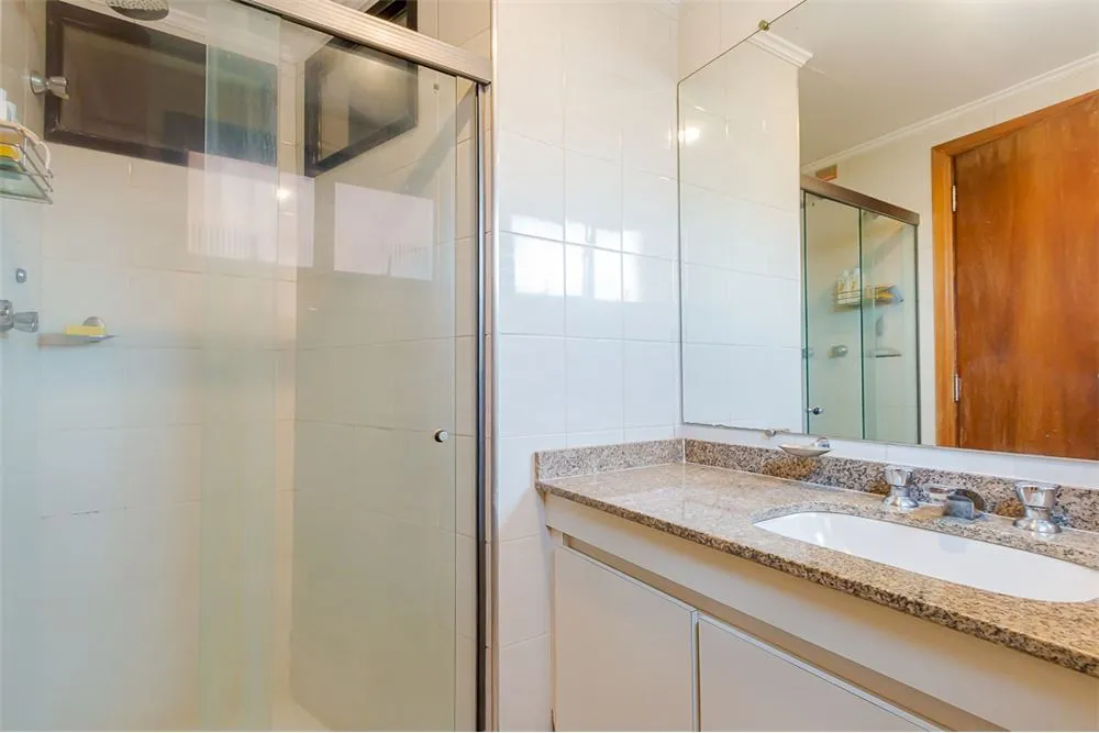 PDER 41 Apto 601081044-21 - REMAX Lepex Exclusividades PDER 41 Apto 601081044-21 - REMAX Lepex Exclusividades