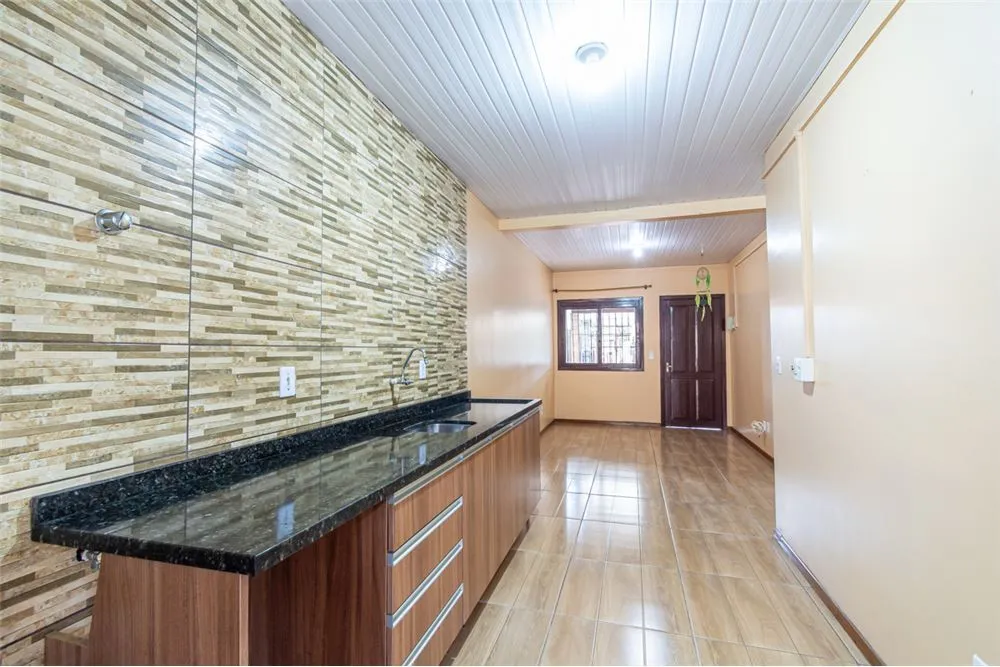 SJM 61 Casa 610241001-84 - REMAX 520 Exclusividades SJM 61 Casa 610241001-84 - REMAX 520 Exclusividades