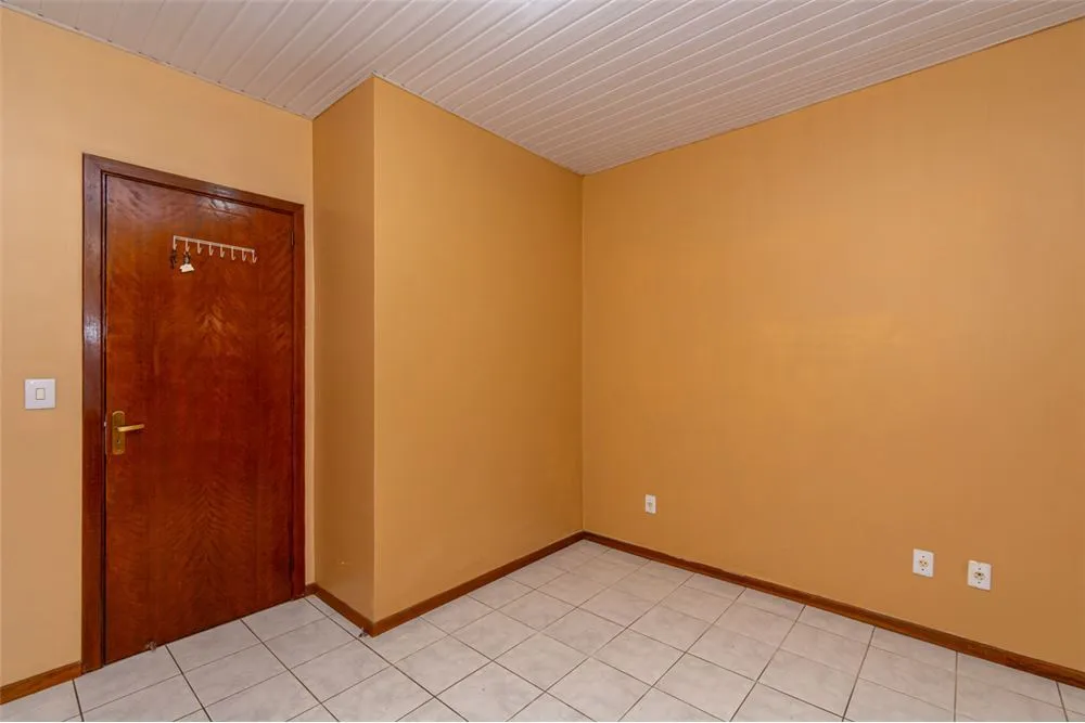 SJM 61 Casa 610241001-84 - REMAX 520 Exclusividades SJM 61 Casa 610241001-84 - REMAX 520 Exclusividades