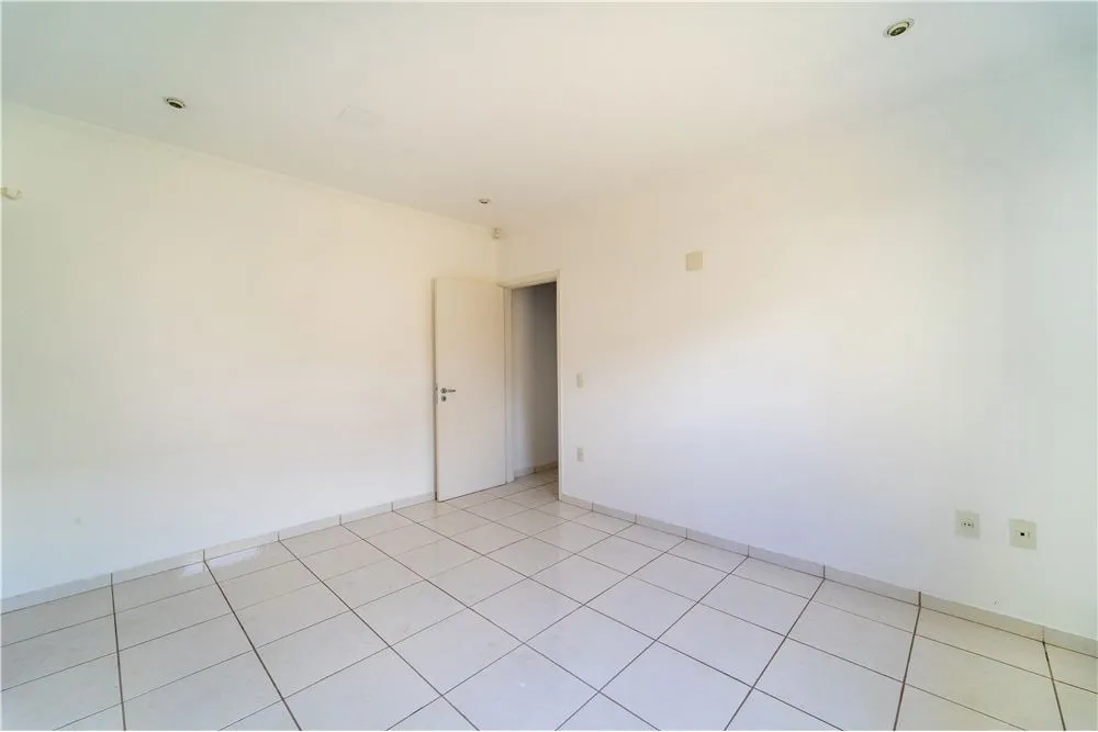 PSLFA 292 Casa 690591001-16 - REMAX Máxima Exclusividades PSLFA 292 Casa 690591001-16 - REMAX Máxima Exclusividades