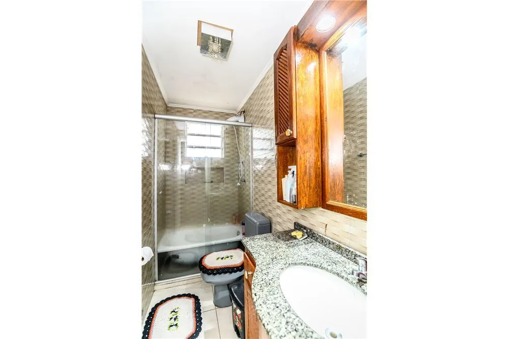 VIDS 208 Apto 612481063-5 - REMAX Andar de Cima Exclusividades
