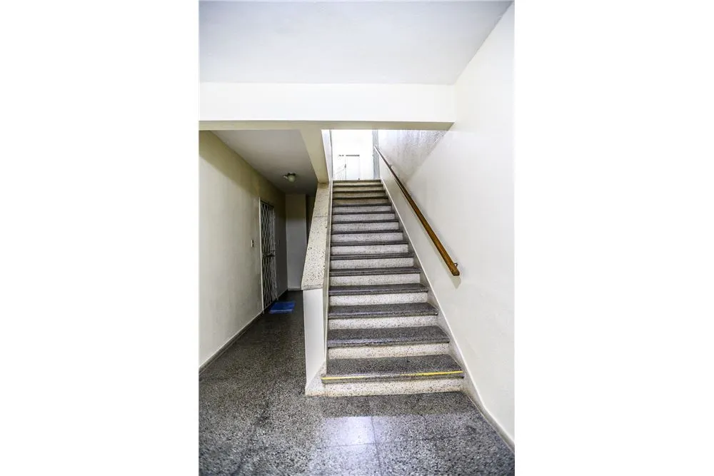 VIDS 208 Apto 612481063-5 - REMAX Andar de Cima Exclusividades