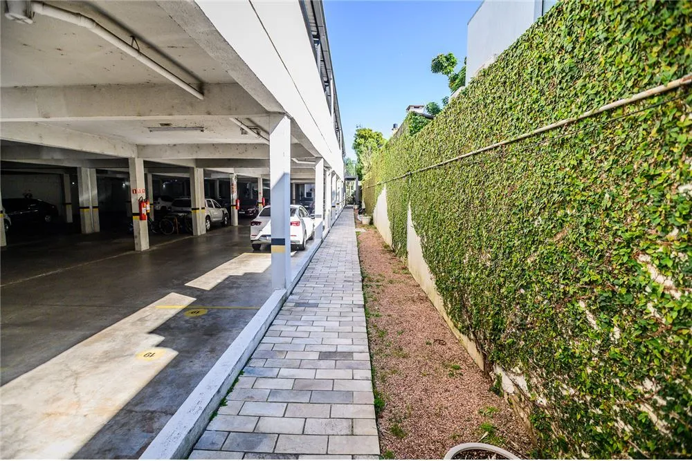 NMA 300 Apto 612481068-110 - REMAX Andar de Cima Exclusividades NMA 300 Apto 612481068-110 - REMAX Andar de Cima Exclusividades