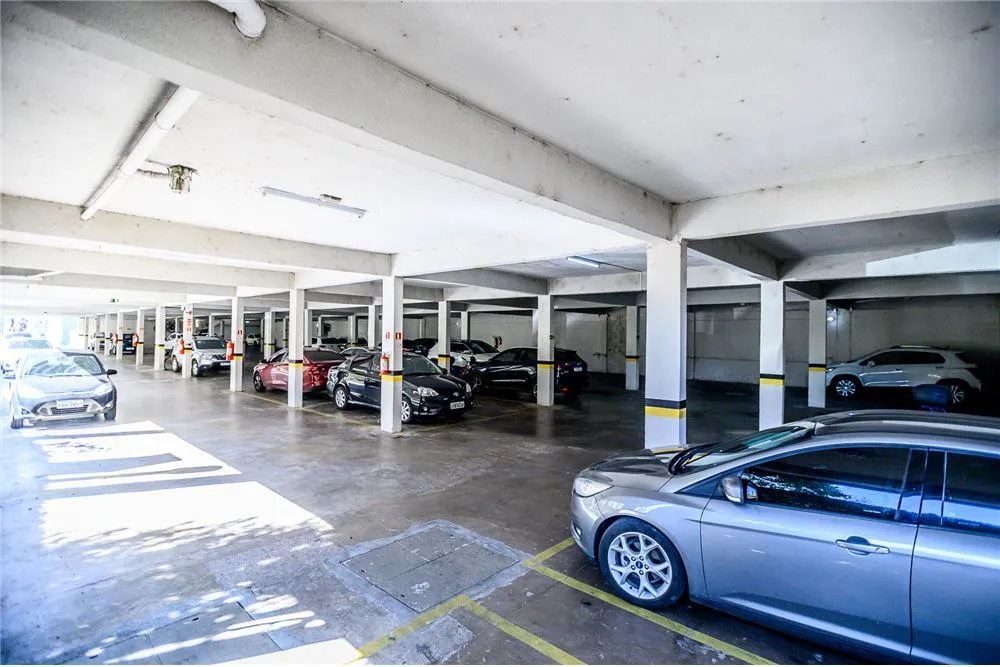 NMA 300 Apto 612481068-110 - REMAX Andar de Cima Exclusividades NMA 300 Apto 612481068-110 - REMAX Andar de Cima Exclusividades
