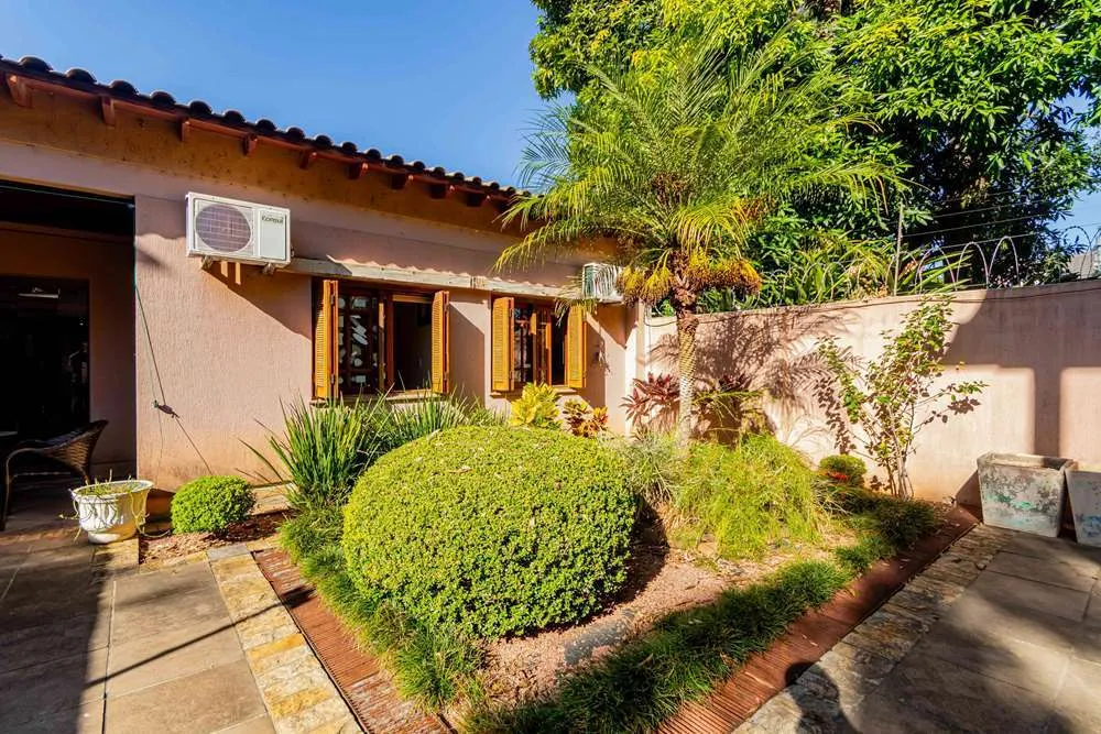 TSNDDF 429 Casa 612481066-215 - REMAX Andar de Cima Exclusividades TSNDDF 429 Casa 612481066-215 - REMAX Andar de Cima Exclusividades