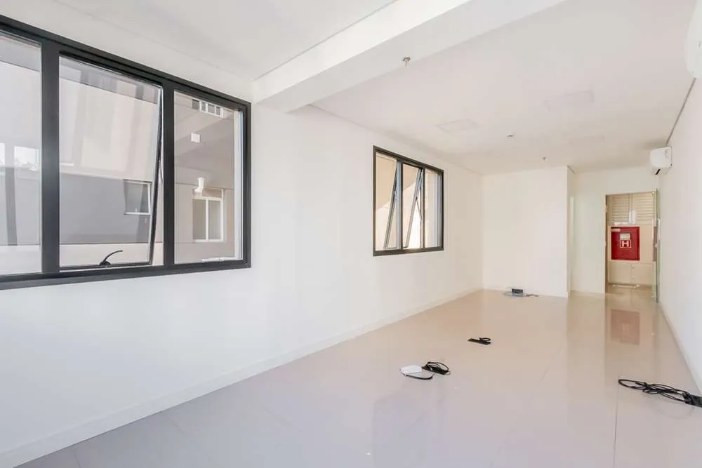 HCB 652 Sala 601081011-28 - REMAX Lepex Exclusividades HCB 652 Sala 601081011-28 - REMAX Lepex Exclusividades