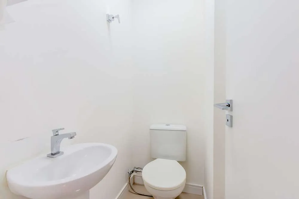 HCB 652 Sala 601081011-28 - REMAX Lepex Exclusividades HCB 652 Sala 601081011-28 - REMAX Lepex Exclusividades