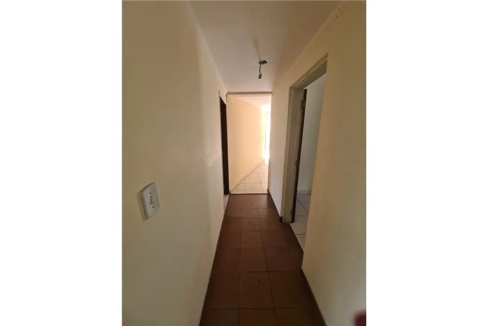 VRHM 35 Casa 602051002-2 - REMAX B Loyalty Exclusividades VRHM 35 Casa 602051002-2 - REMAX B Loyalty Exclusividades