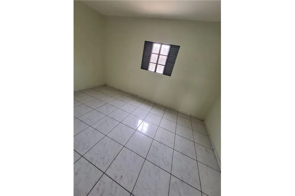 VRHM 35 Casa 602051002-2 - REMAX B Loyalty Exclusividades VRHM 35 Casa 602051002-2 - REMAX B Loyalty Exclusividades