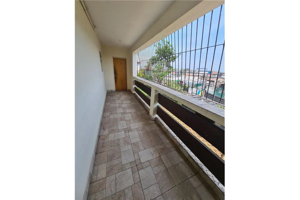 VRHM 35 Casa 602051002-2 - REMAX B Loyalty Exclusividades VRHM 35 Casa 602051002-2 - REMAX B Loyalty Exclusividades