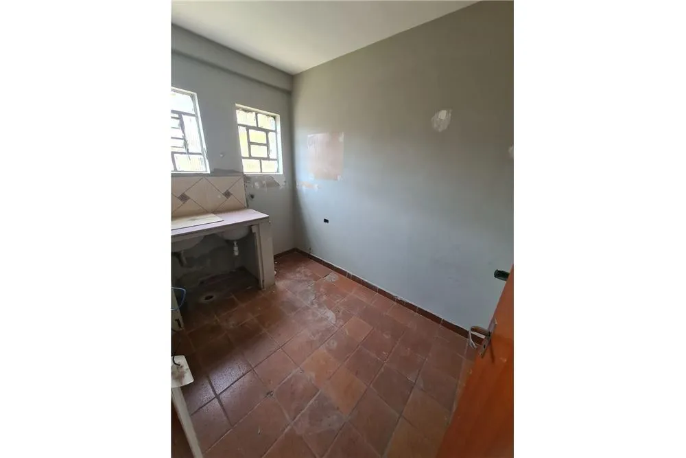 VRHM 35 Casa 602051002-2 - REMAX B Loyalty Exclusividades VRHM 35 Casa 602051002-2 - REMAX B Loyalty Exclusividades