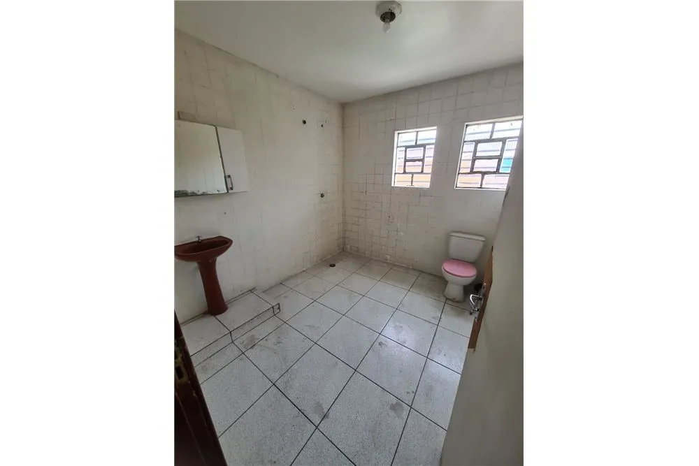 VRHM 35 Casa 602051002-2 - REMAX B Loyalty Exclusividades VRHM 35 Casa 602051002-2 - REMAX B Loyalty Exclusividades