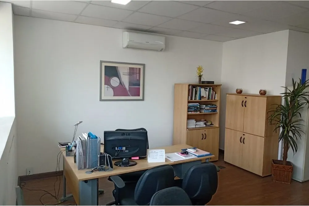JCDLM 1986 Sala 602191010-5 - Remax United Exclusividades JCDLM 1986 Sala 602191010-5 - Remax United Exclusividades