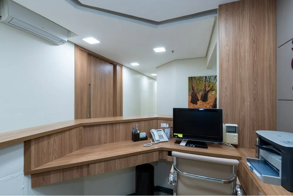 IBT 100 Sala 601241007-32 - REMAX Ville Exclusividades