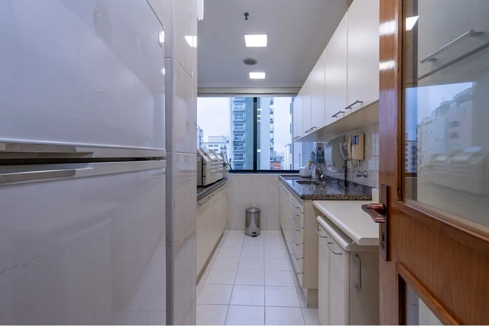 IBT 100 Sala 601241007-32 - REMAX Ville Exclusividades