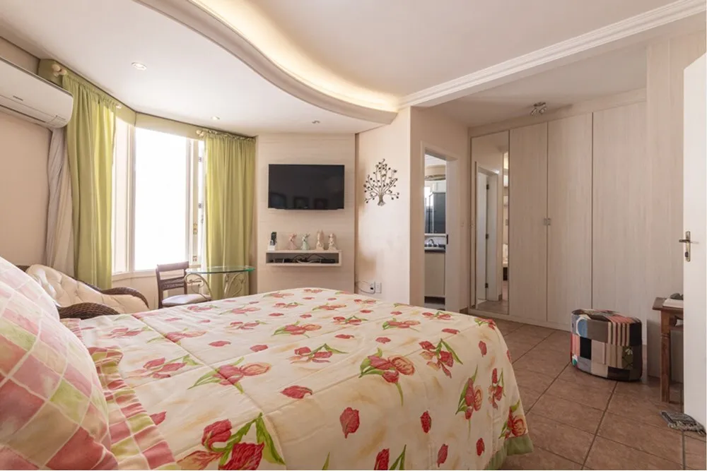 BV1DJ 225 Casa 612481082-25 - REMAX Andar de Cima Exclusividades BV1DJ 225 Casa 612481082-25 - REMAX Andar de Cima Exclusividades