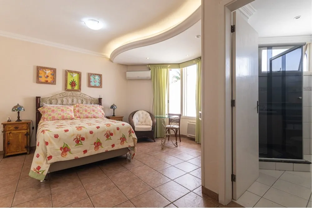 BV1DJ 225 Casa 612481082-25 - REMAX Andar de Cima Exclusividades BV1DJ 225 Casa 612481082-25 - REMAX Andar de Cima Exclusividades