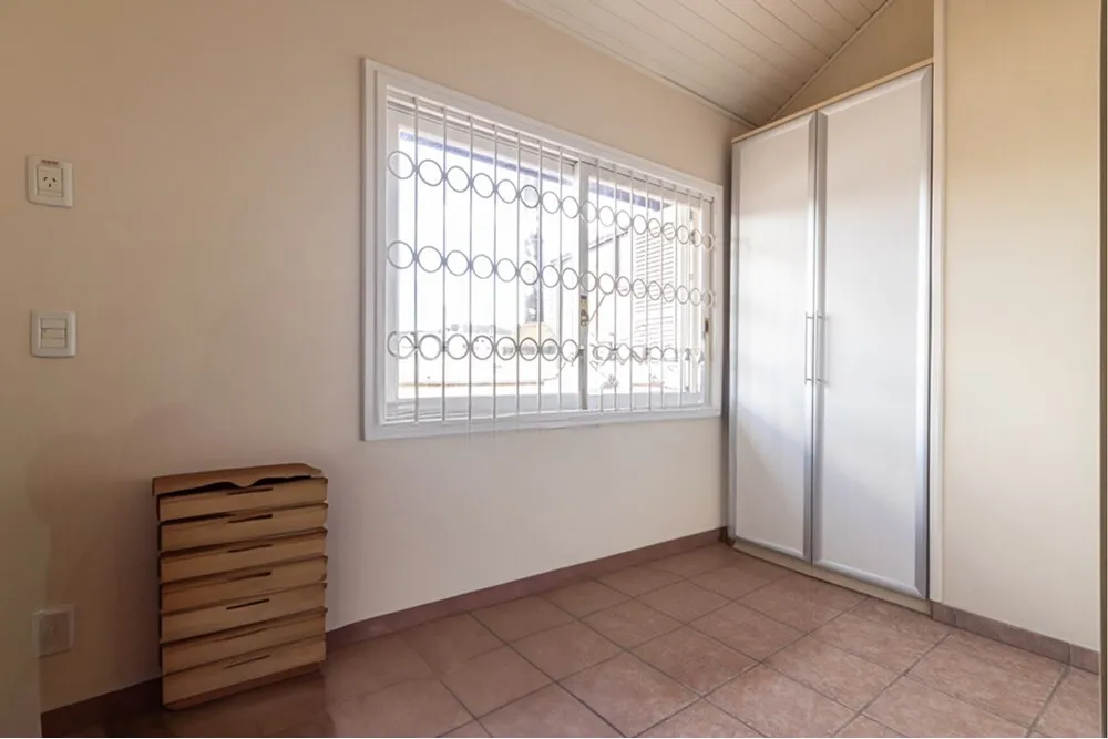 BV1DJ 225 Casa 612481082-25 - REMAX Andar de Cima Exclusividades BV1DJ 225 Casa 612481082-25 - REMAX Andar de Cima Exclusividades