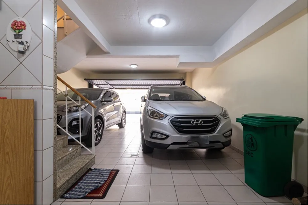 BV1DJ 225 Casa 612481082-25 - REMAX Andar de Cima Exclusividades BV1DJ 225 Casa 612481082-25 - REMAX Andar de Cima Exclusividades