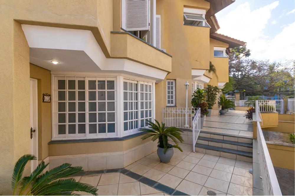 BV1DJ 225 Casa 612481082-25 - REMAX Andar de Cima Exclusividades BV1DJ 225 Casa 612481082-25 - REMAX Andar de Cima Exclusividades