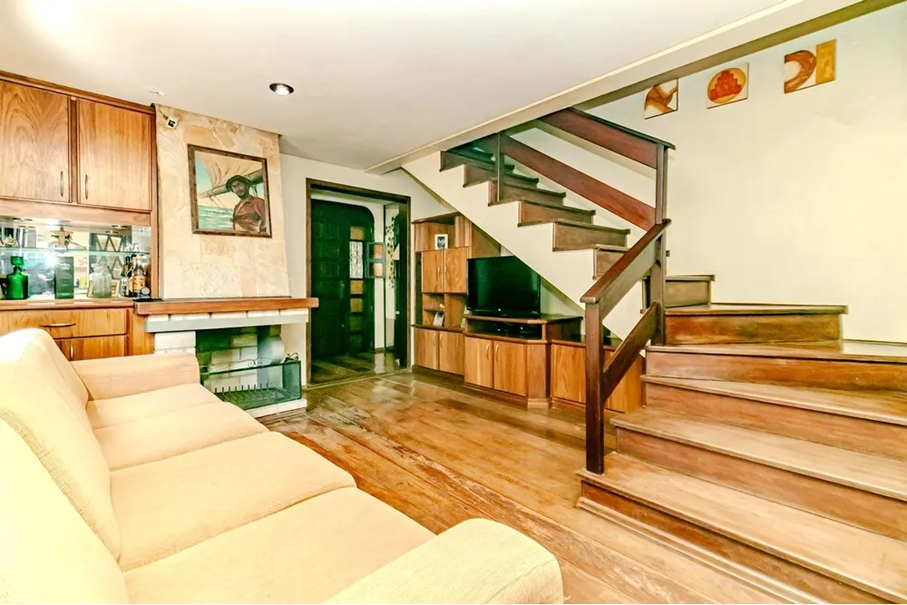 PDDEC 275 Casa 612521014-70 - REMAX Place Exclusividades PDDEC 275 Casa 612521014-70 - REMAX Place Exclusividades