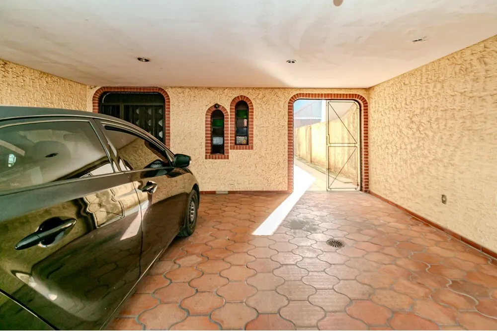 PDDEC 275 Casa 612521014-70 - REMAX Place Exclusividades PDDEC 275 Casa 612521014-70 - REMAX Place Exclusividades