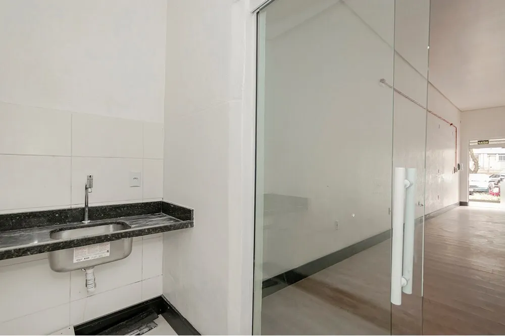 BFDBC 697 Loja 612481066-235 - REMAX Andar de Cima Exclusividades