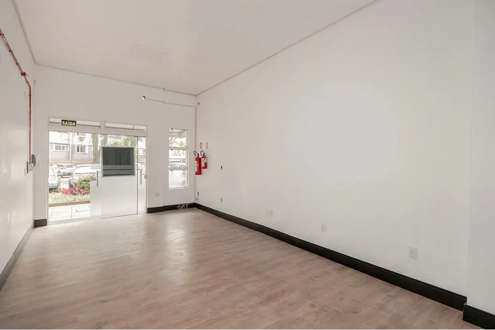 BFDBC 697 Loja 612481066-235 - REMAX Andar de Cima Exclusividades