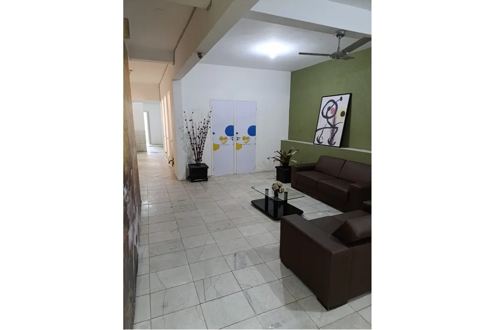 SCT 580 Prédio 601081064-21 - REMAX Lepex Exclusividades SCT 580 Prédio 601081064-21 - REMAX Lepex Exclusividades