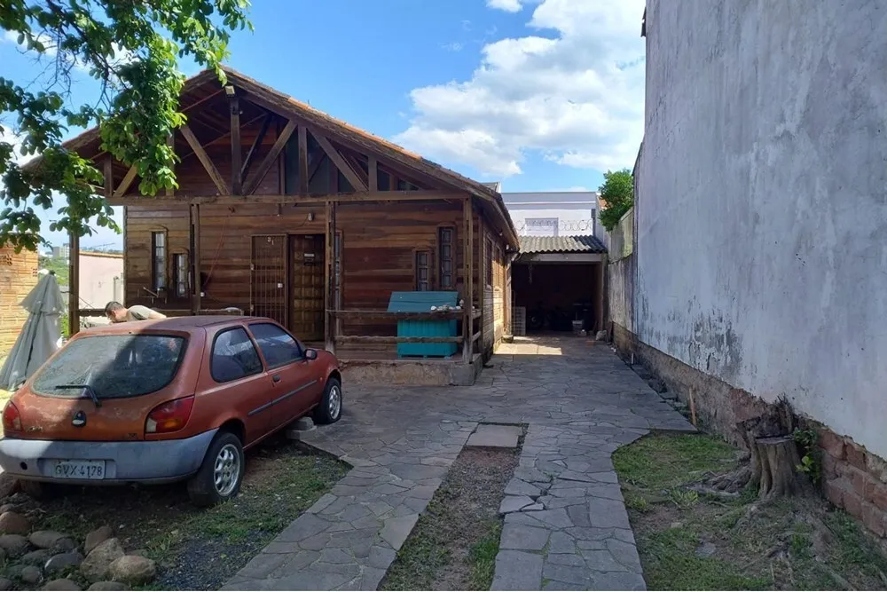 JIEAC 31 Lote 612481080-22 - REMAX Andar de Cima Exclusividades JIEAC 31 Lote 612481080-22 - REMAX Andar de Cima Exclusividades
