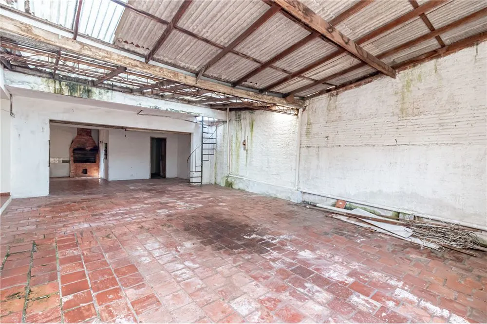 CRVDM 76 Prédio 612481068-158 - REMAX Andar de Cima Exclusividades