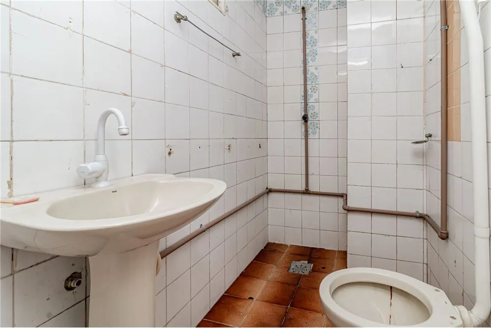 CRVDM 76 Prédio 612481068-158 - REMAX Andar de Cima Exclusividades