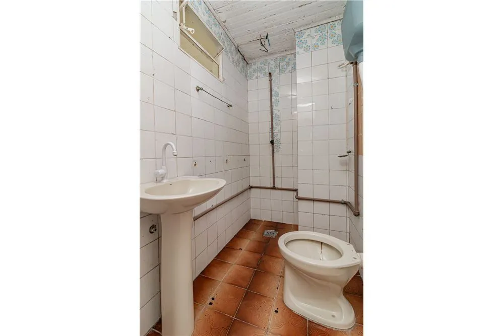 CRVDM 76 Prédio 612481068-158 - REMAX Andar de Cima Exclusividades