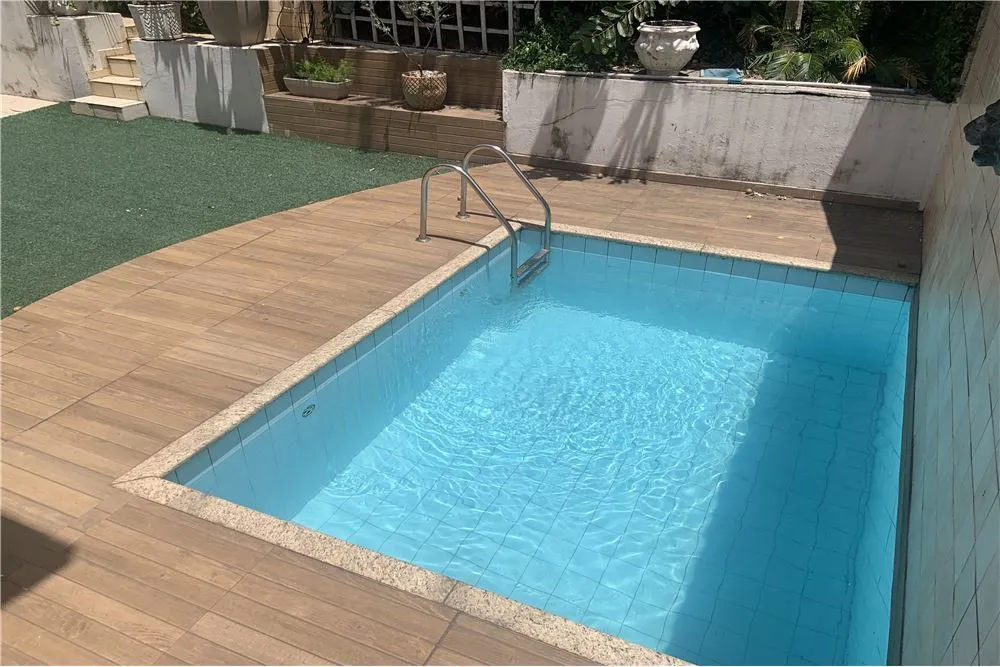 FFS 62 620161001-46 - Remax Lançamentos Exclusividades FFS 62 620161001-46 - Remax Lançamentos Exclusividades